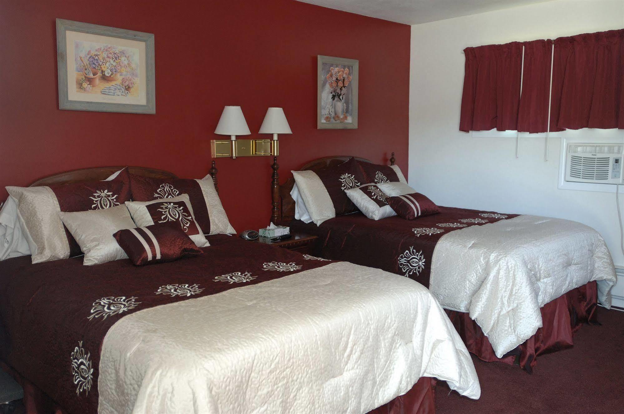 Saco River Motor Lodge & Suites Конуэй Экстерьер фото